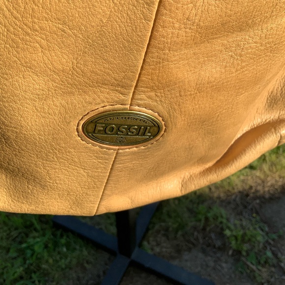 Vintage Fossil Explorer Crossbody Bag - Picture 7 of 12